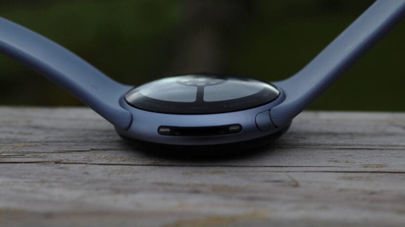 google-pixel-watch-4-charging