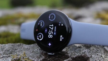 google-pixel-watch-4-watch-face-moss