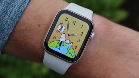 apple-watch-se-3-snoopy-watch-face