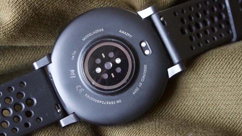 heart rate monitoring sensor on amazfit active max