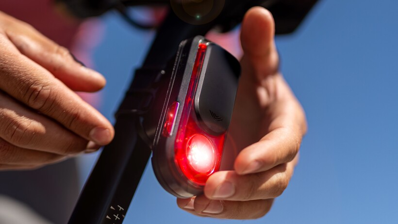 Garmin Varia RearVue 820 brings vehicle categorization to the wrist